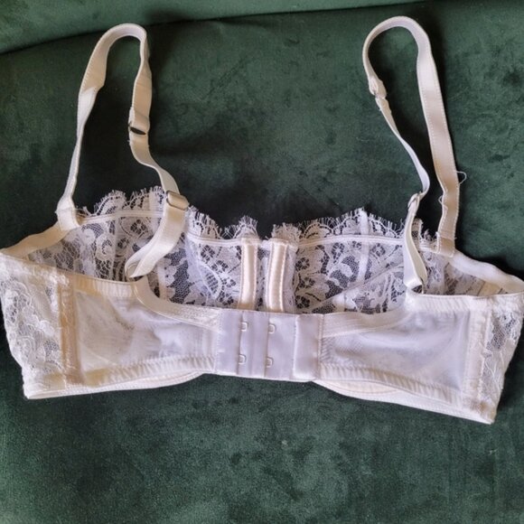 I.d. Sarrieri la ballerina half cup white lace bra- 32d - Picture 2 of 5